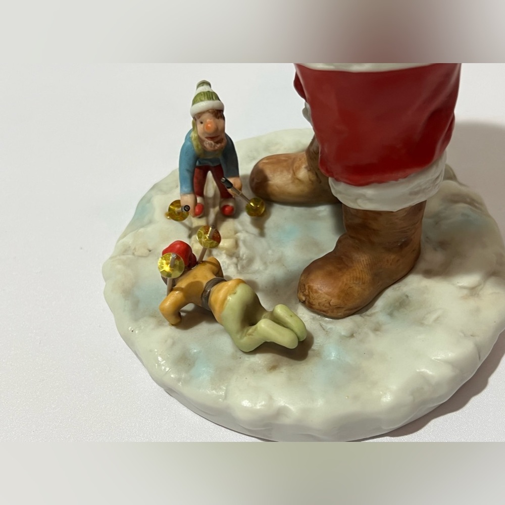 Rare Ceramic Santa Possible Dreams Santa’s Time Off Day On The Slopes Snow Ski - Picture 7 of 16